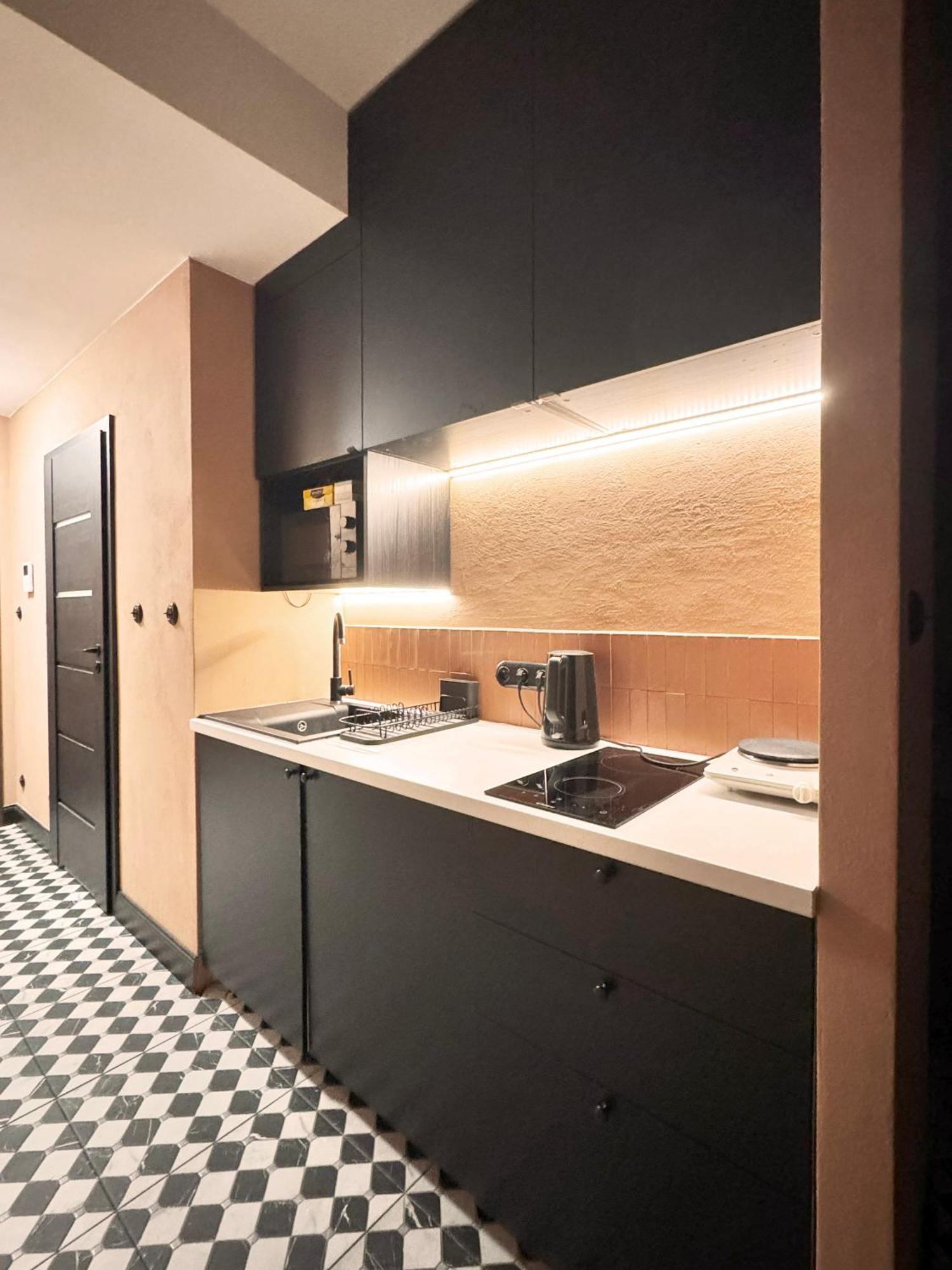 Elegant Apartment In The City Center Вроцлав Екстериор снимка